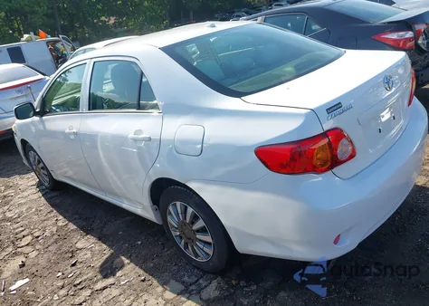 2010 Toyota Corolla Le z USA, uszkodzony, nr VIN JTDBU4EE1AJ080493